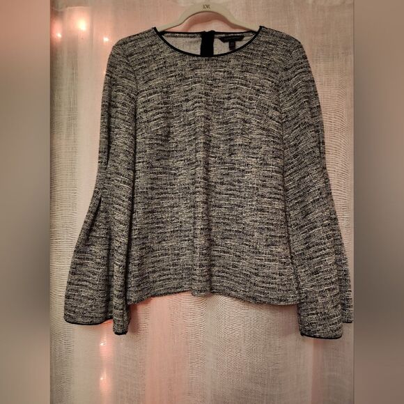 Banana Republic Bell Sleeve top Extra Small. - Picture 1 of 7